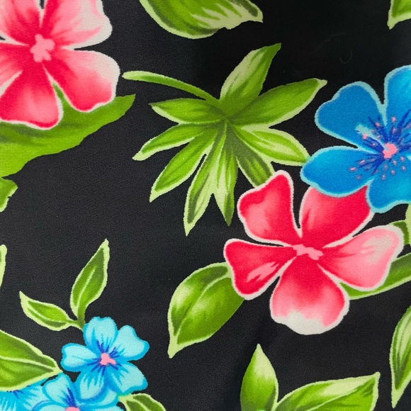 Tankini Top🩱 - Picture 2 of 5